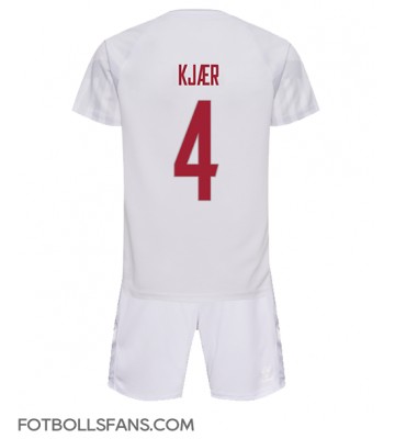 Danmark Simon Kjaer #4 Replika Bortatröja Barn VM 2022 Kortärmad (+ Korta byxor)